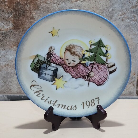Schmid Hummel Christmas 1987 Angelic Gifts Decorative Wall Hanging Plate - Picture 8 of 11